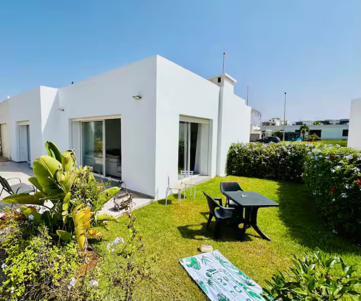 Petite villa a louer a 100 m de la plage