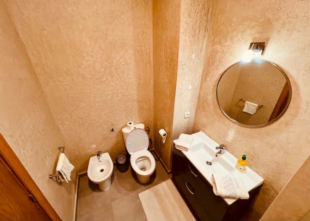 Petite villa a louer a 100 m de la plage