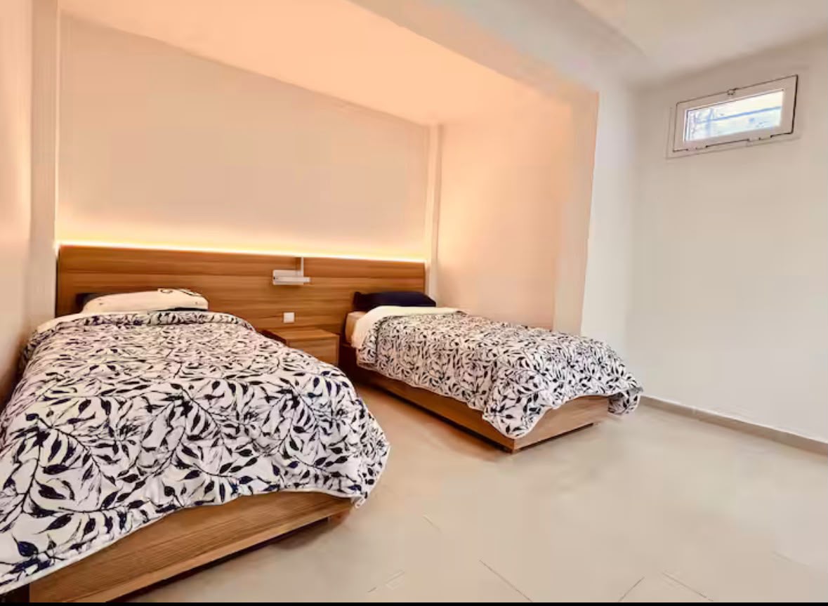 Petite villa a louer a 100 m de la plage